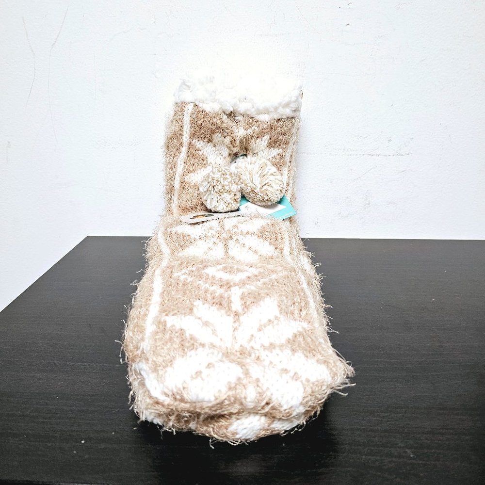 MUK LUKS Eyelash Faux Shearling Cabin Socks - Fawn - S/M (6 - 8)   NWT